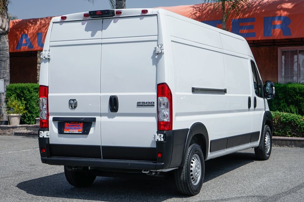 Used 2025 RAM ProMaster 2500 w/ Convenience Group FWD image 11