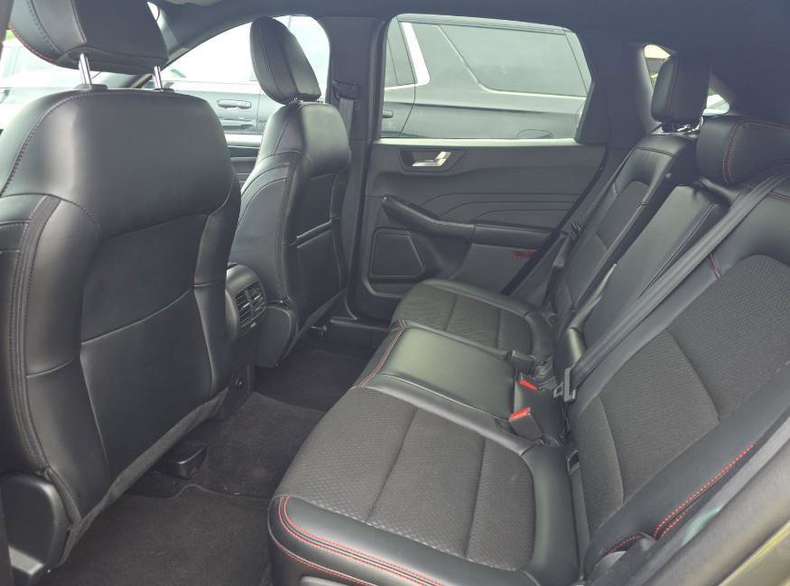 Used 2025 Ford Escape ST-Line AWD/4WD image 10