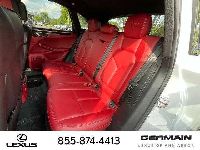 Used 2017 Porsche Macan GTS AWD/4WD image 13