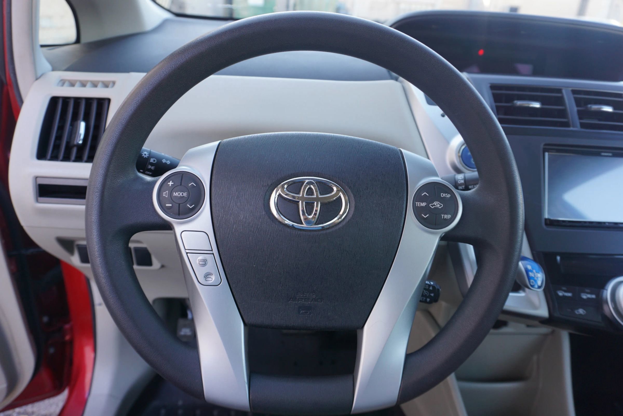 Used 2012 Toyota Prius V Two image 22