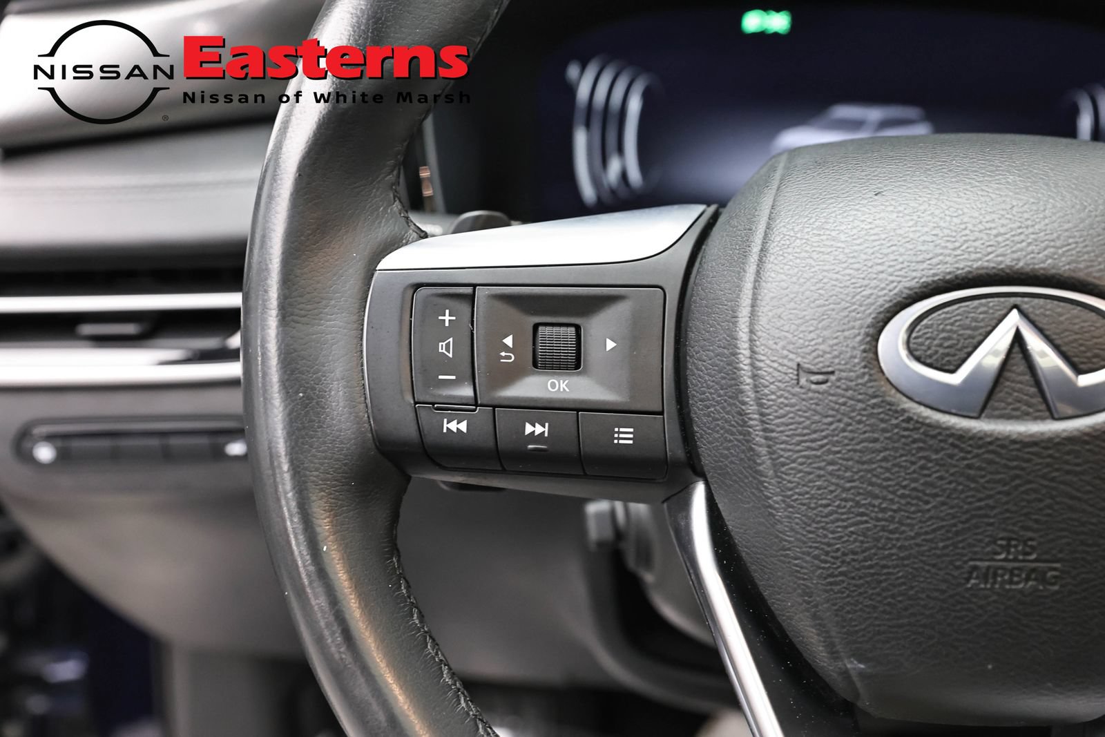Used 2023 INFINITI QX60 Luxe w/ Cargo Package AWD/4WD image 15