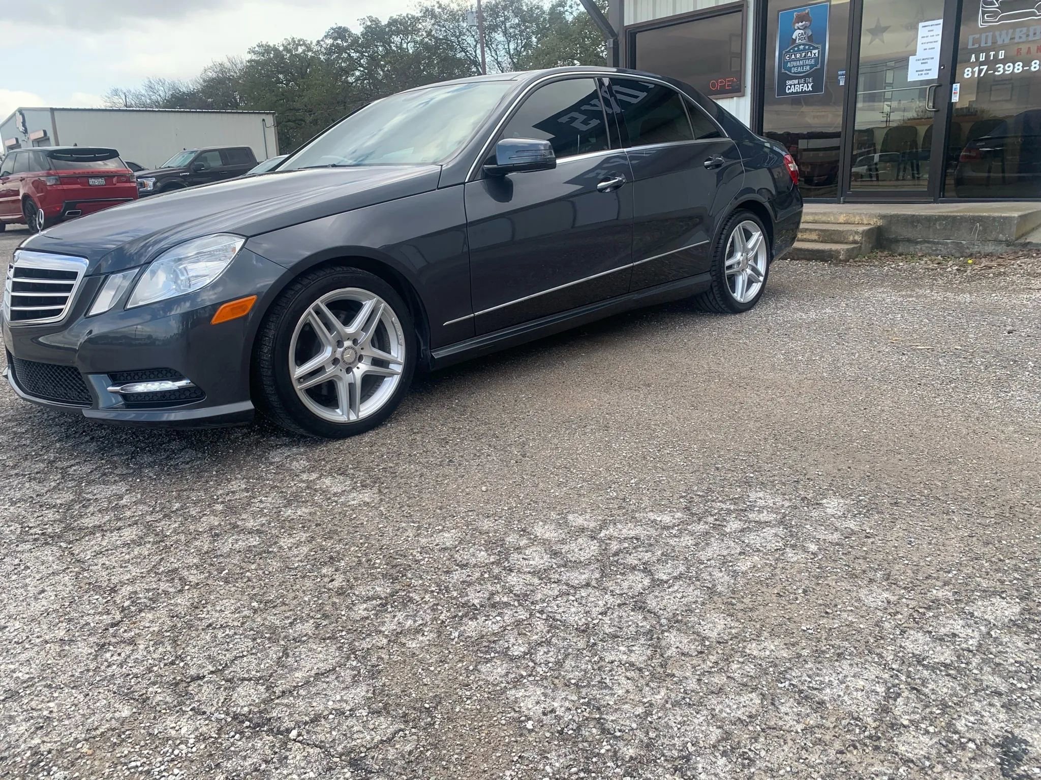 Used 2013 Mercedes-Benz E 350 Sedan image 3