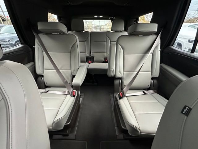 Used 2022 GMC Yukon SLT w/ SLT Luxury Package image 11