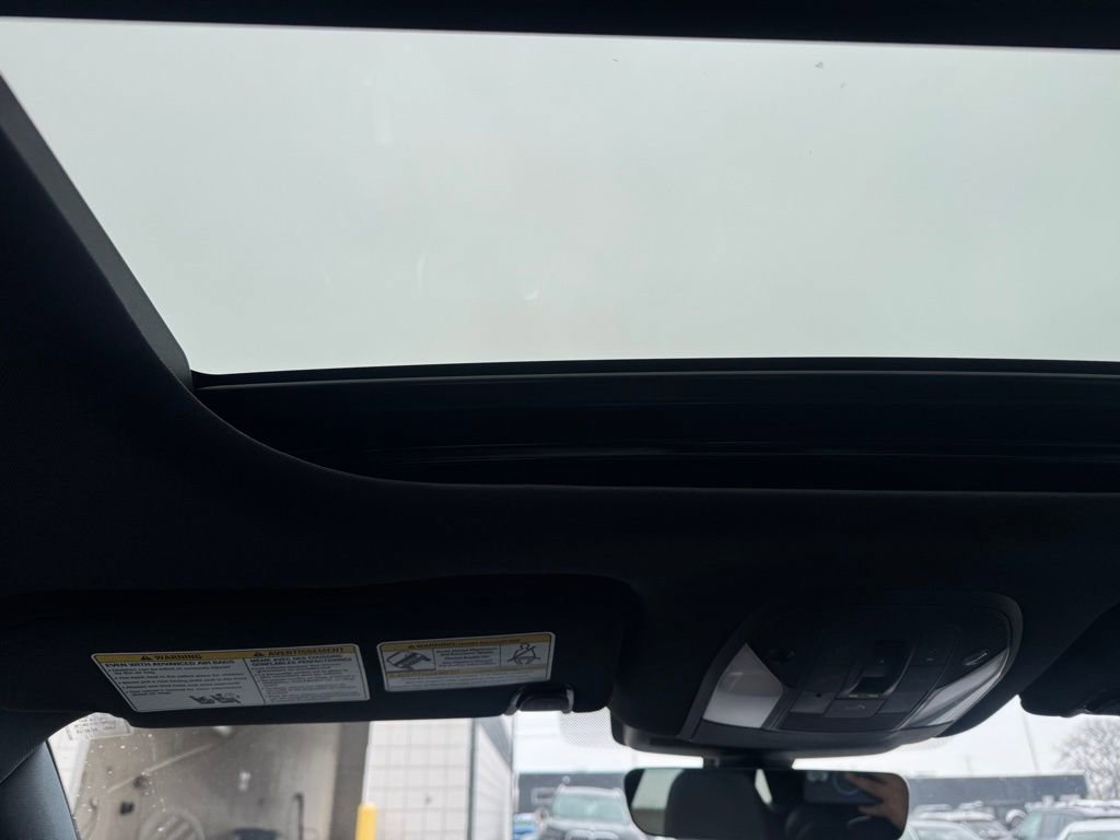 Used 2025 INFINITI QX50 Sport image 14