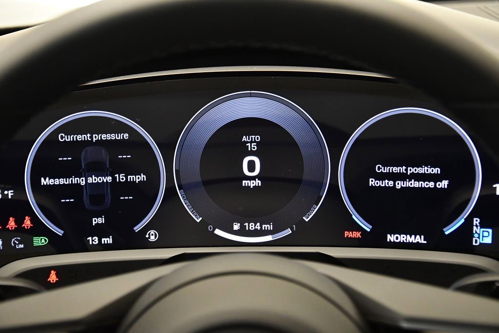 Used 2025 Porsche Taycan image 26