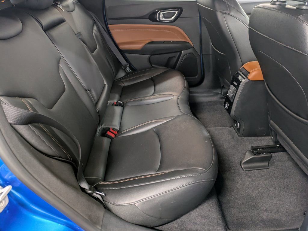 Used 2024 Jeep Compass Limited image 27