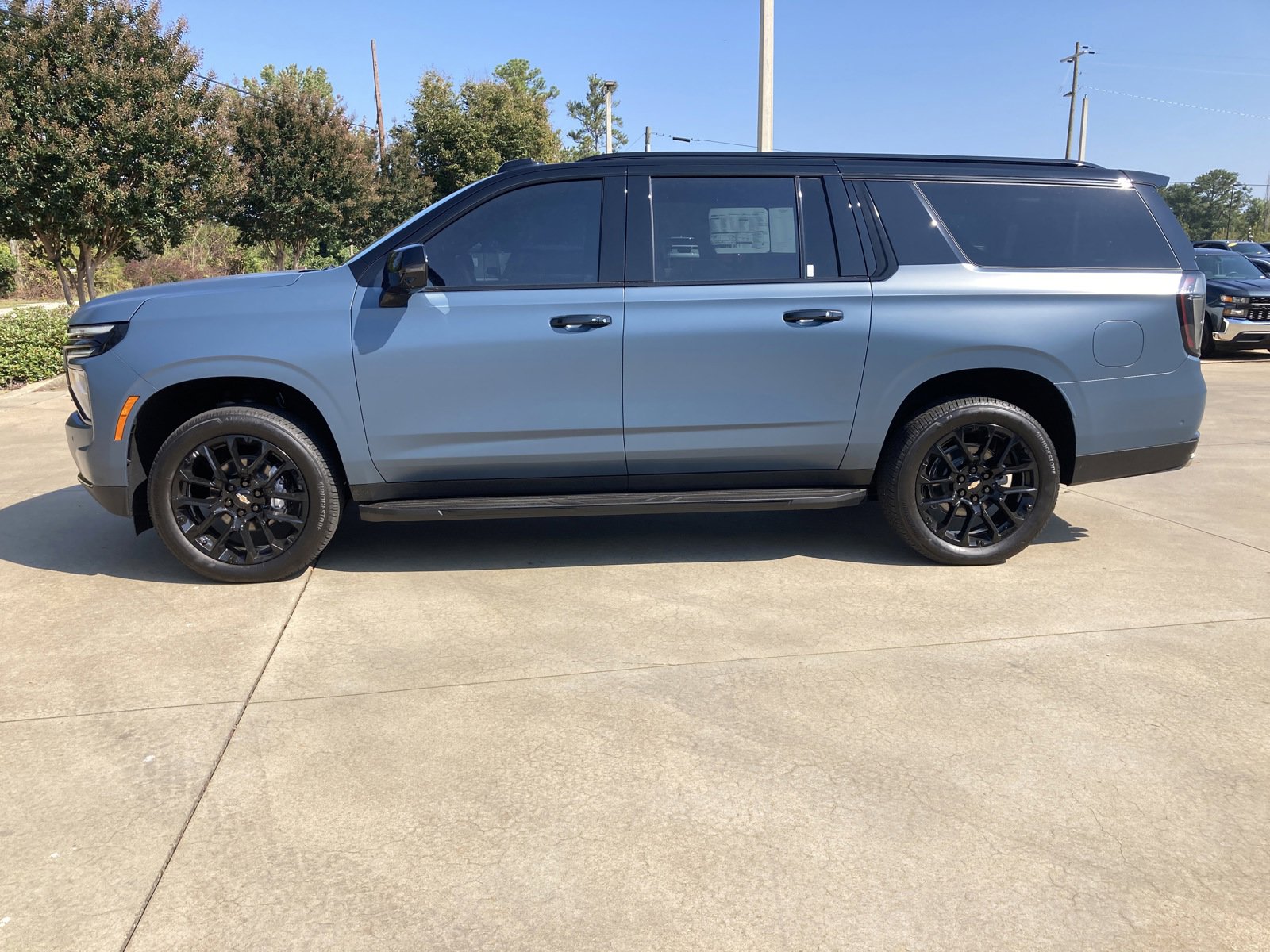 New 2025 Chevrolet Suburban RST w/ Advanced Technology Package image 9
