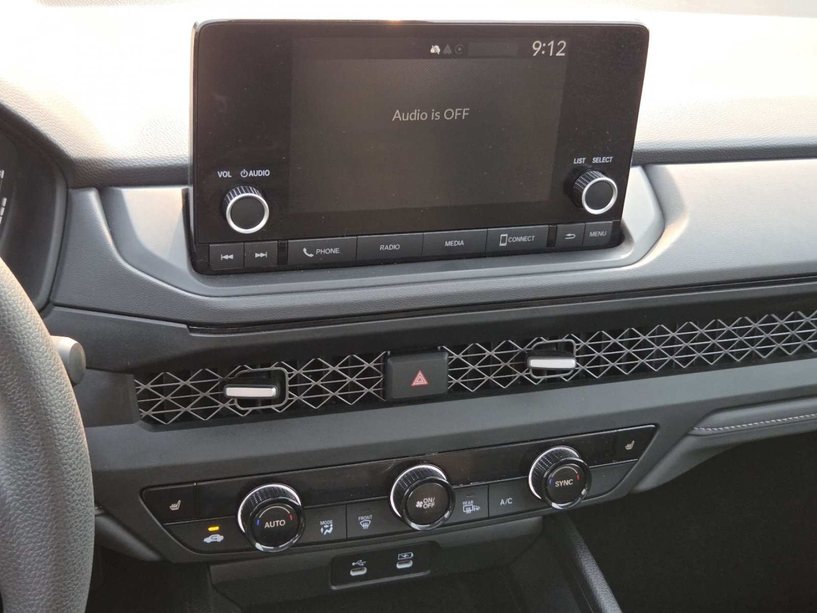Used 2025 Honda Accord SE image 32