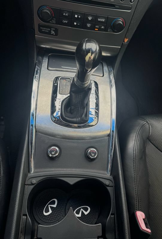 Used 2011 INFINITI G37 Journey w/ Premium Pkg RWD image 25