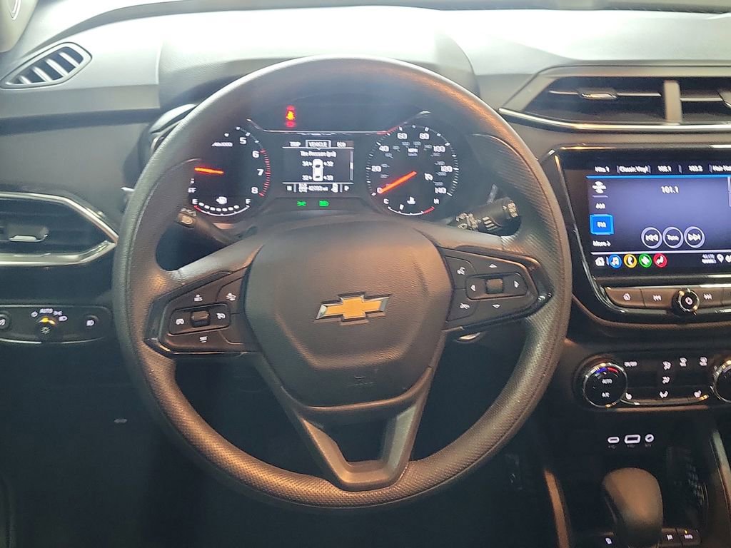 Used 2023 Chevrolet TrailBlazer LT w/ Convenience Package AWD/4WD image 24