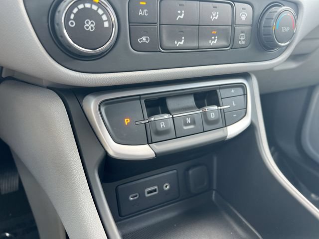 Used 2024 GMC Terrain SLE w/ Fleet Convenience Package FWD image 22