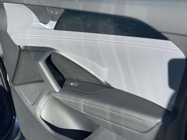 New 2026 Volkswagen Tiguan SE R-Line FWD image 26