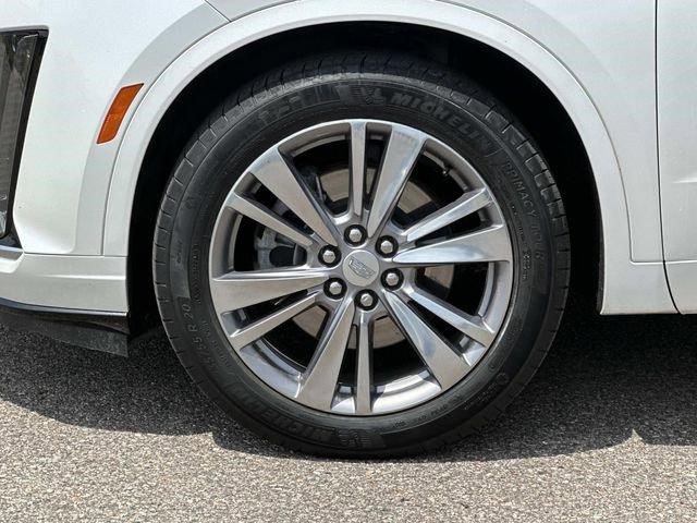 Certified 2023 Cadillac XT6 Premium Luxury AWD/4WD image 8