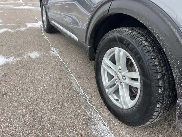 Certified 2023 Ford Explorer XLT w/ Class IV Trailer Tow Package image 27