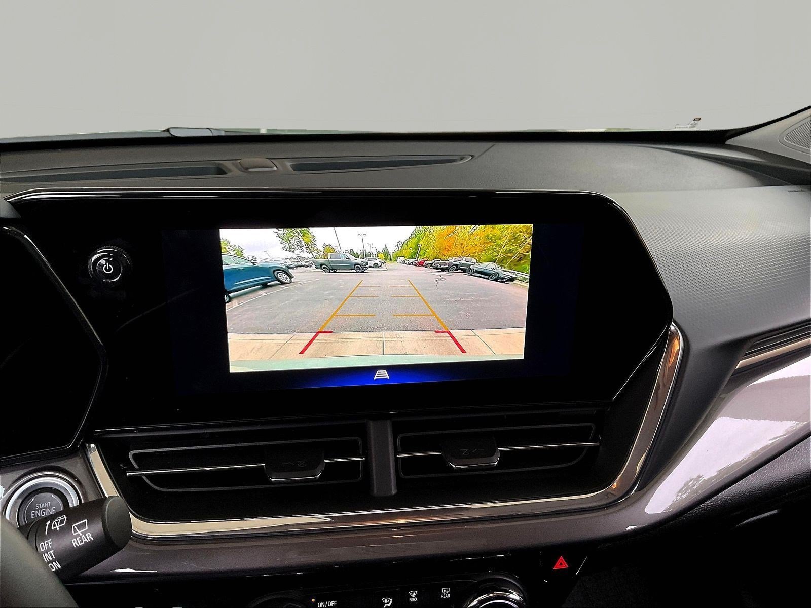 Used 2025 Chevrolet Trax ACTIV FWD image 14