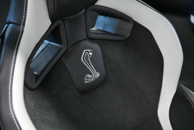 Used 2020 Ford Mustang Shelby GT500 w/ Carbon Fibre Track Pack image 37