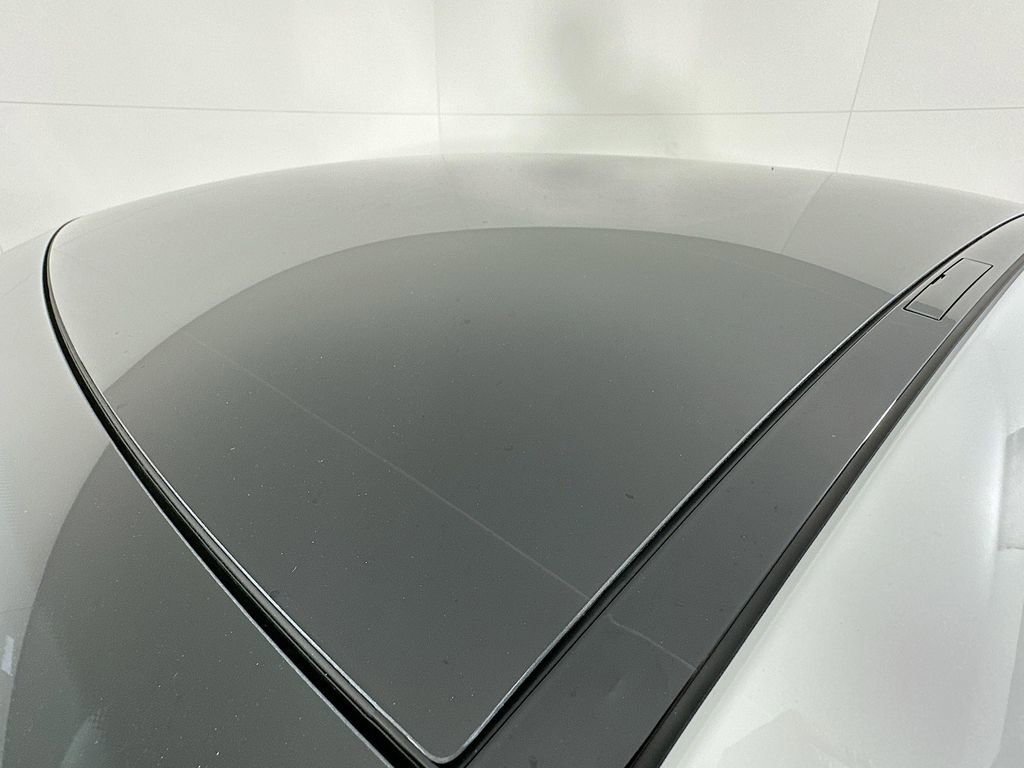 New 2025 Porsche Taycan 4S image 14