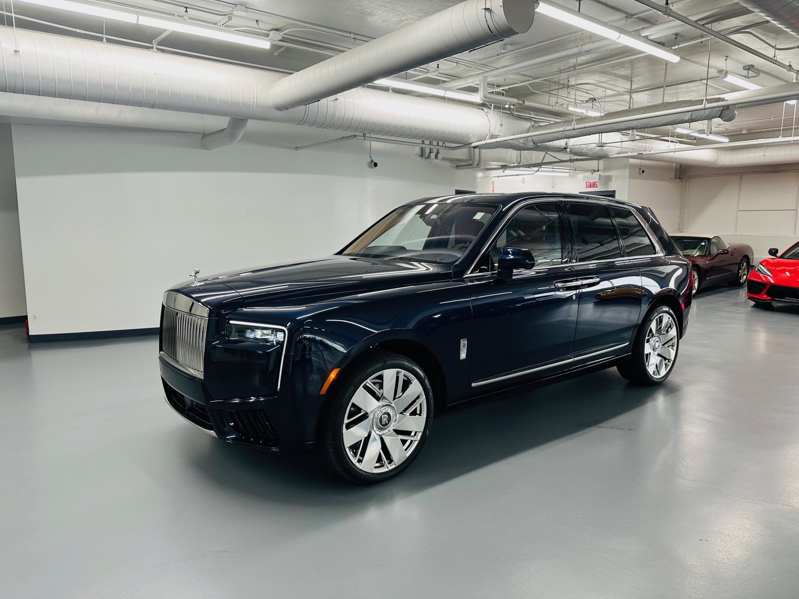 Certified 2025 Rolls-Royce Cullinan AWD/4WD image 2
