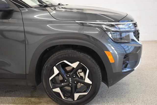 Used 2025 Kia Seltos S FWD image 13