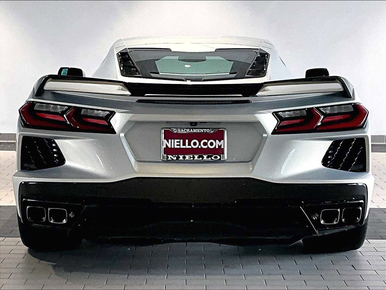 Used 2021 Chevrolet Corvette Stingray Coupe w/ 1LT image 9