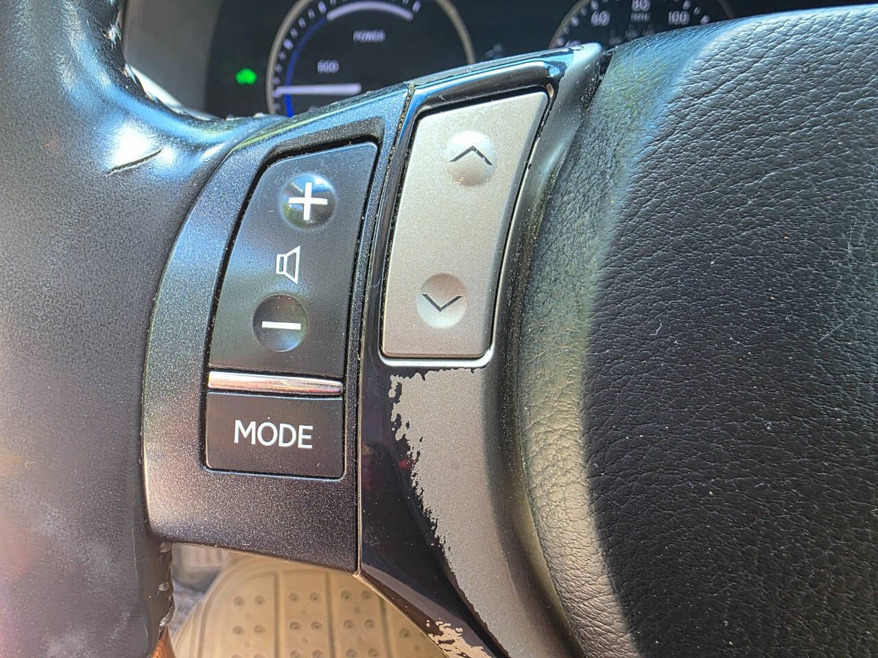 Used 2013 Lexus ES 300h w/ Premium Pkg FWD image 19