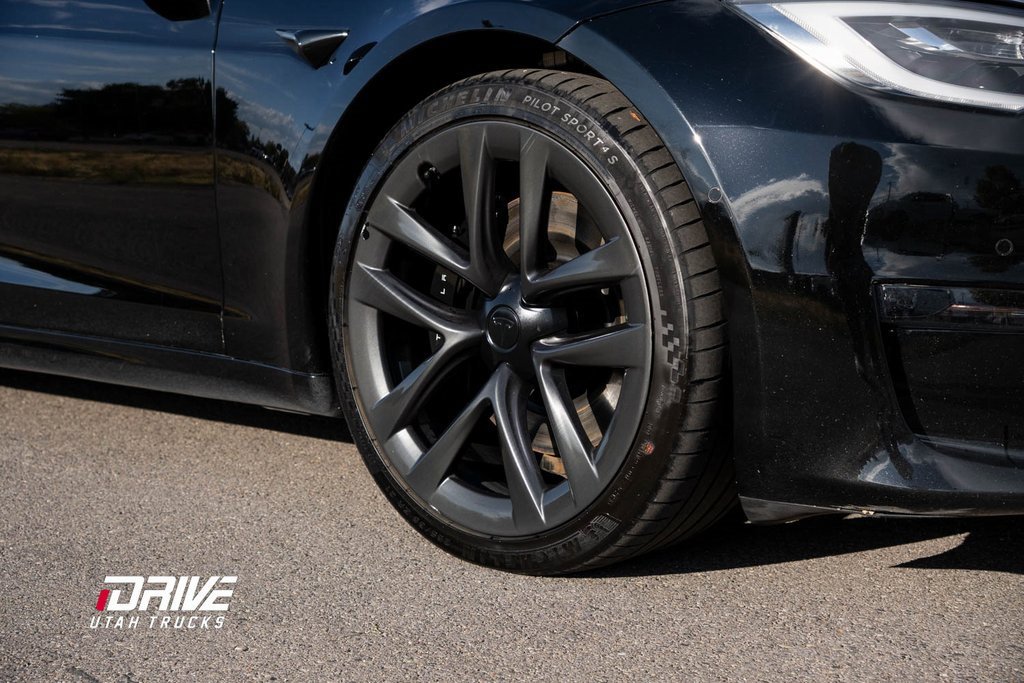 Used 2021 Tesla Model S Plaid image 7
