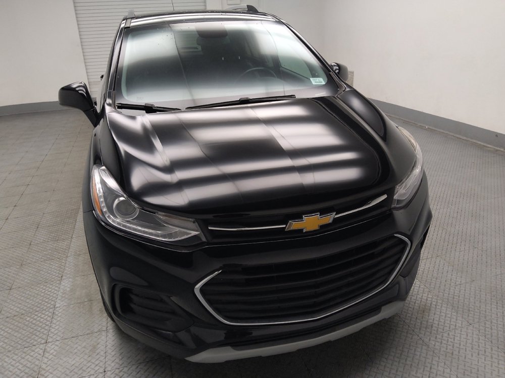 Used 2020 Chevrolet Trax LT w/ LT Convenience Package FWD image 14