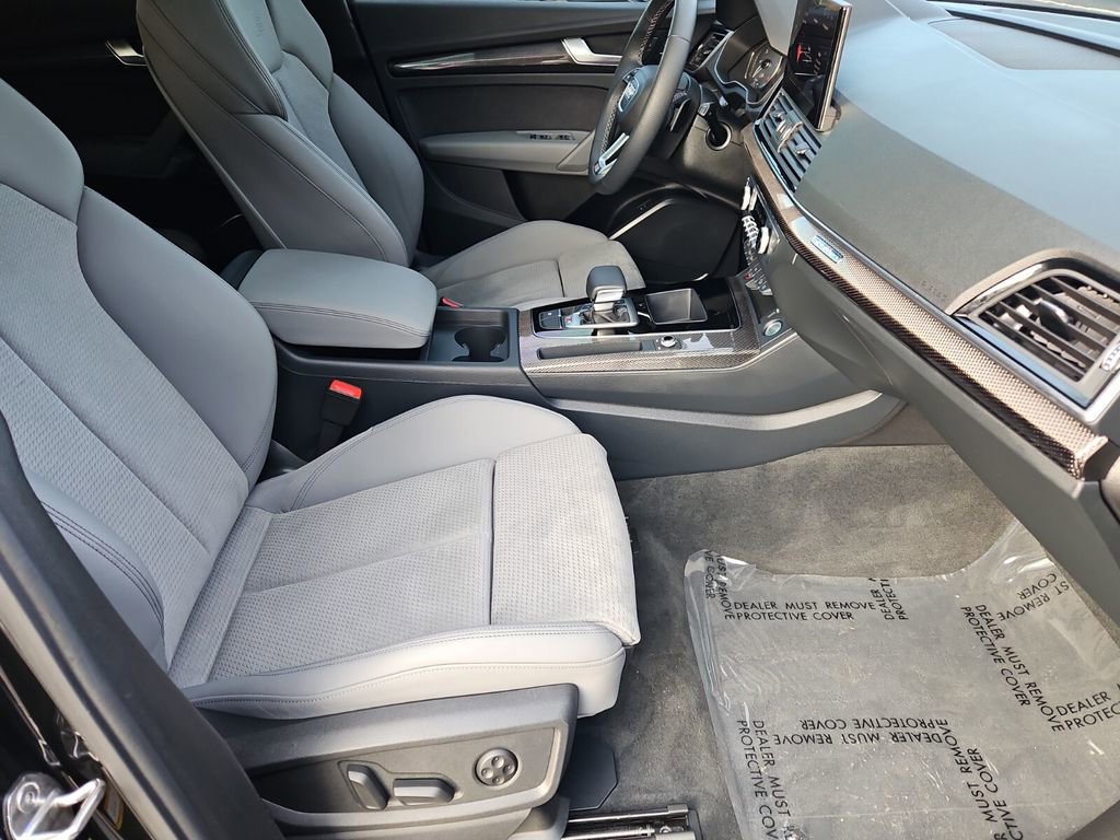 Used 2024 Audi SQ5 Premium image 19