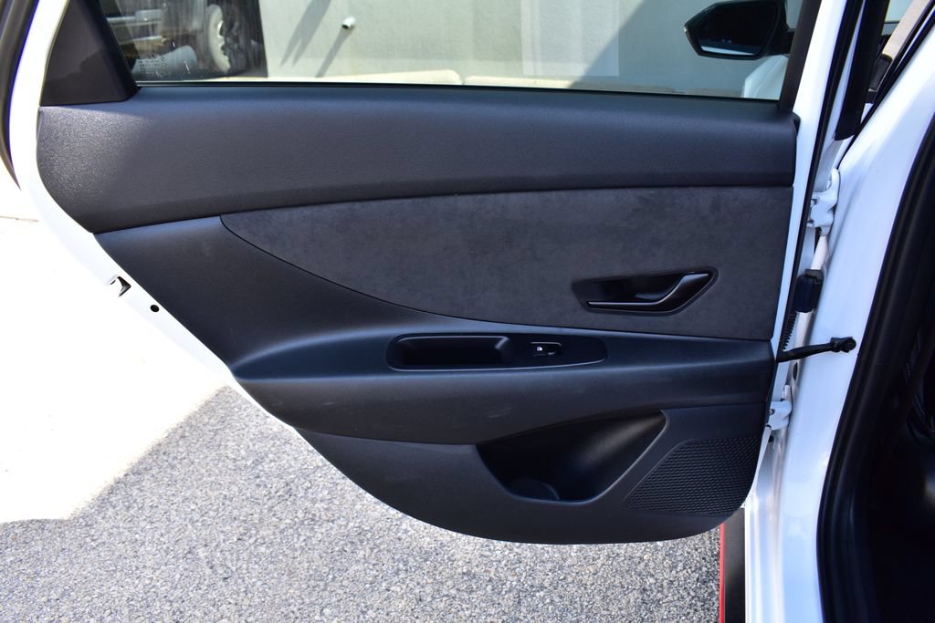 Used 2025 Hyundai Elantra N FWD image 21