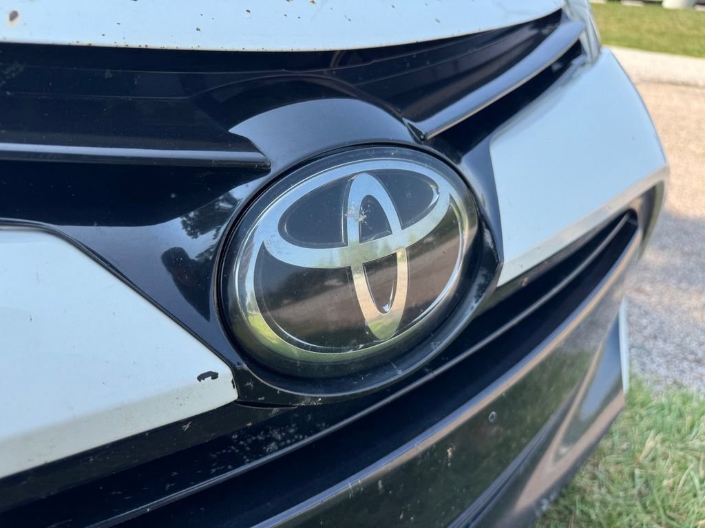 Used 2017 Toyota Corolla LE FWD image 12