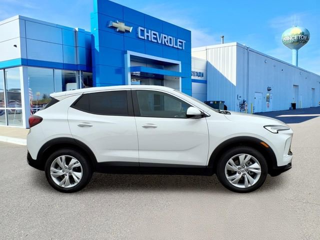 Used 2024 Buick Encore GX Preferred image 2