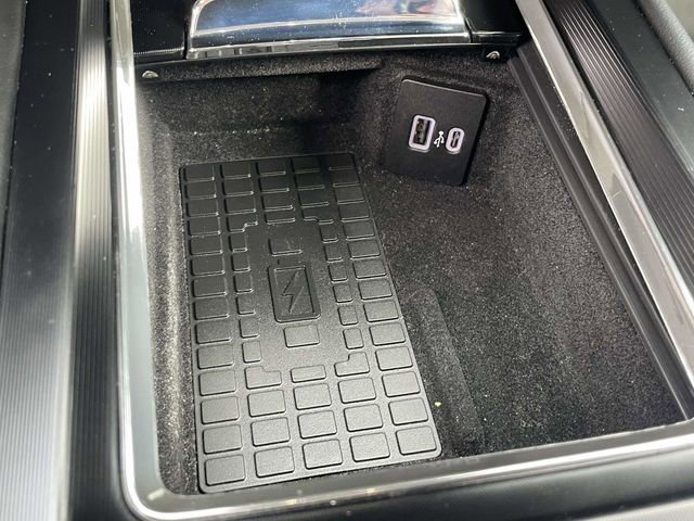 Used 2025 Lincoln Corsair AWD w/ Equipment Group 101A image 25