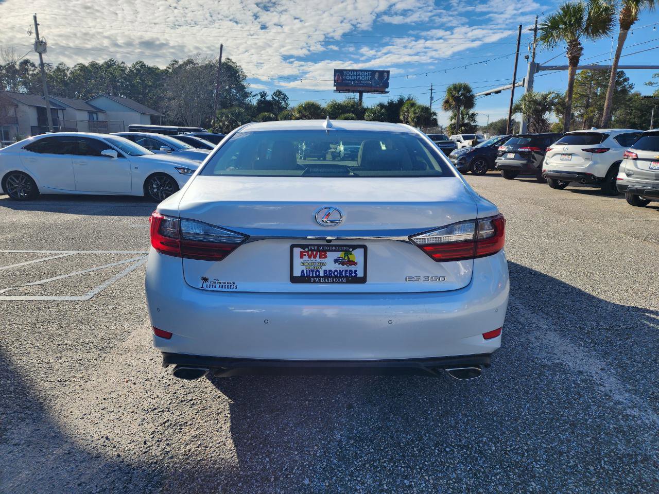 Used 2016 Lexus ES 350 w/ Luxury Package w/Wood Trim image 3