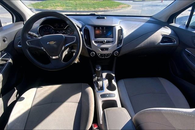 Used 2017 Chevrolet Cruze LS image 15
