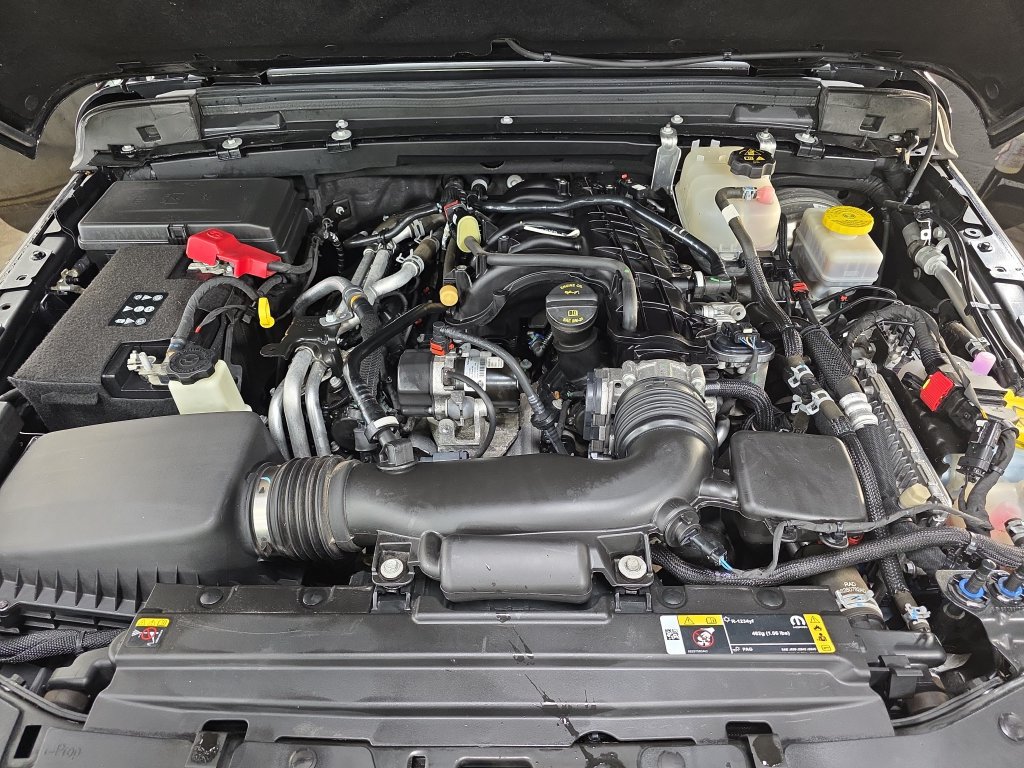 Used 2023 Jeep Wrangler Unlimited Sport AWD/4WD image 28