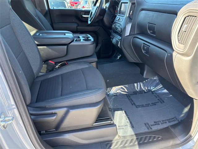 Used 2024 Chevrolet Silverado 2500 Custom w/ Custom Value Package image 14