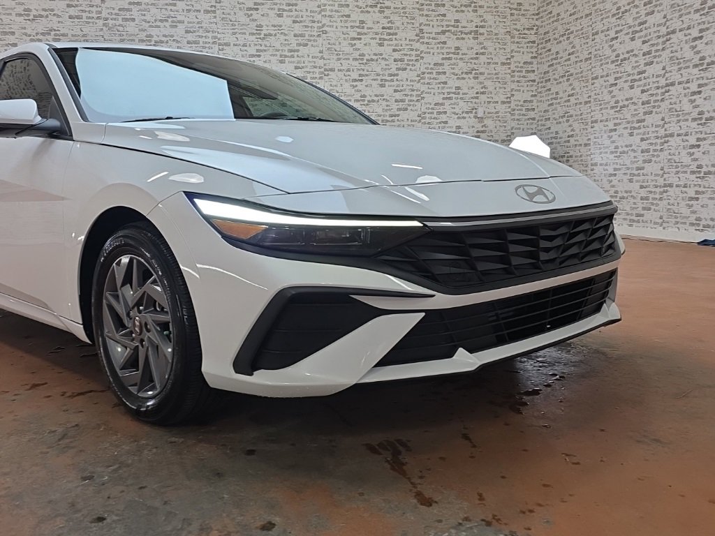 Certified 2024 Hyundai Elantra SEL image 7