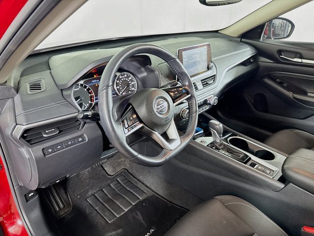 Used 2020 Nissan Altima 2.5 SV AWD/4WD image 9