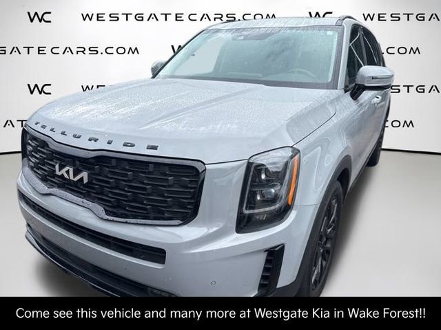 Certified 2022 Kia Telluride SX w/ Nightfall Edition Package image 2