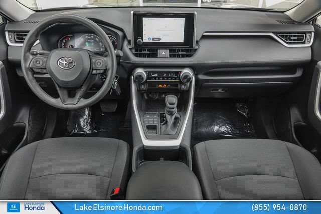 Used 2023 Toyota RAV4 LE AWD/4WD image 19