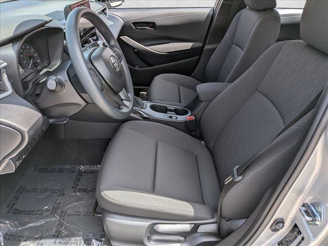 Used 2025 Toyota Corolla LE FWD image 16