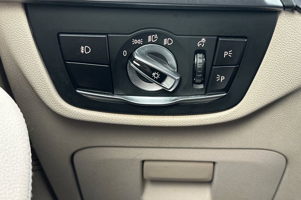 Used 2019 BMW X3 xDrive30i w/ Premium Package image 29