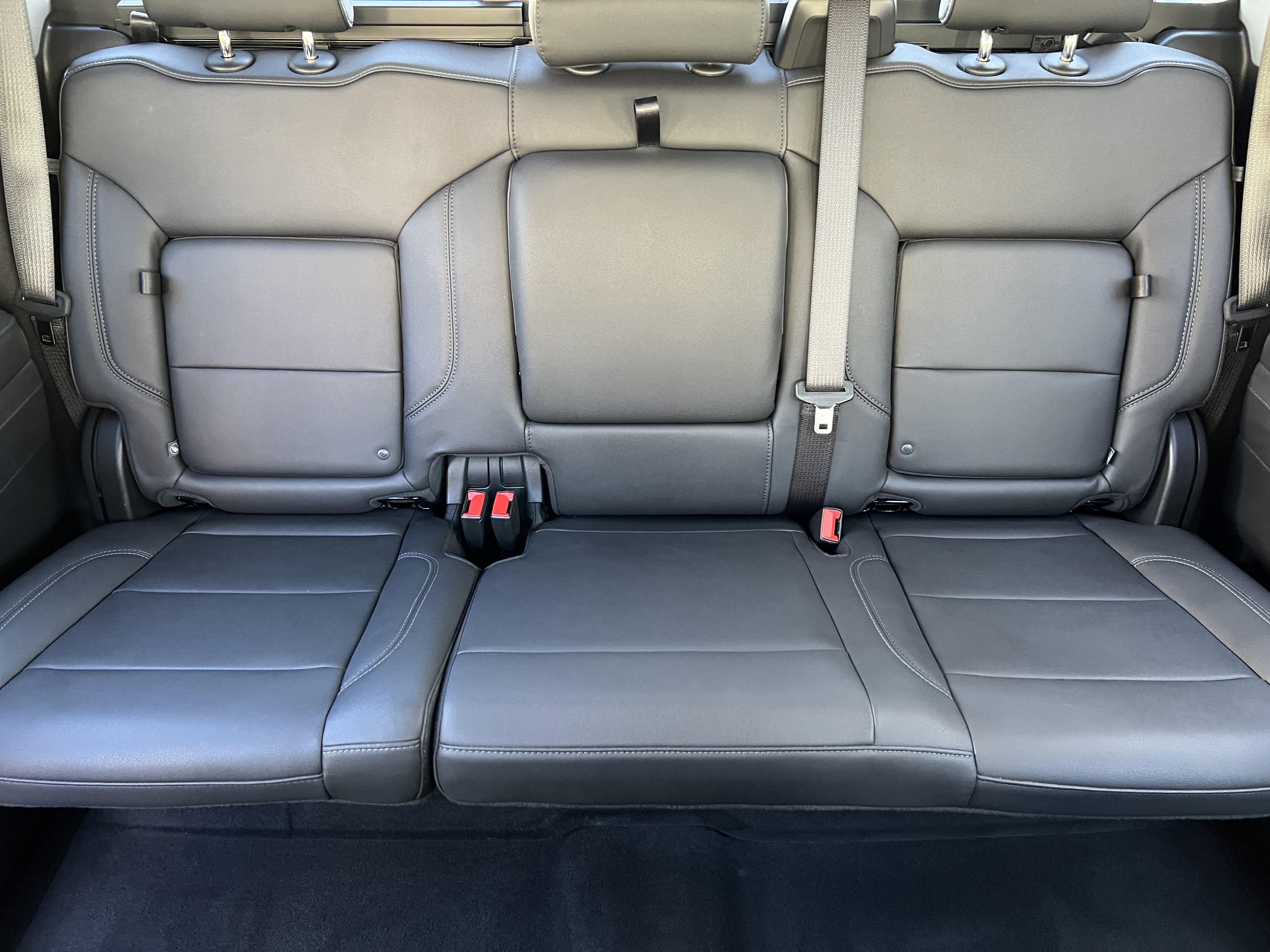 Used 2025 GMC Sierra 1500 Elevation w/ Elevation Premium Package AWD/4WD image 14