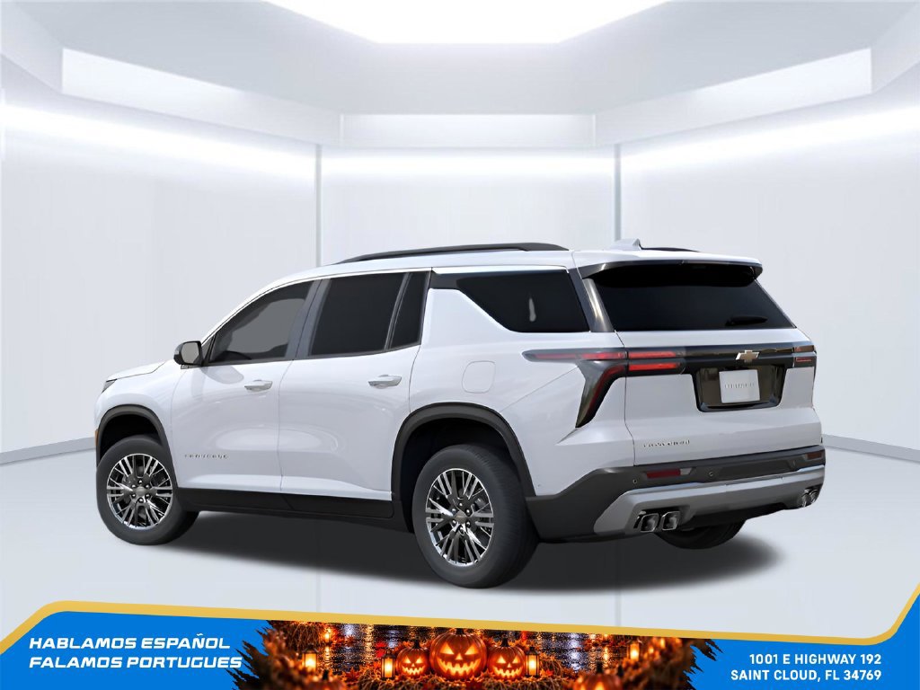 New 2027 Chevrolet Traverse LT FWD image 2