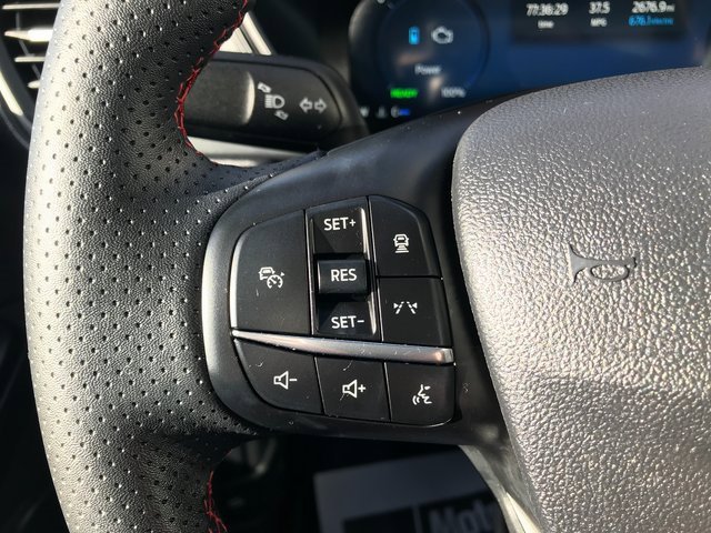 Certified 2025 Ford Escape ST-Line Elite image 8