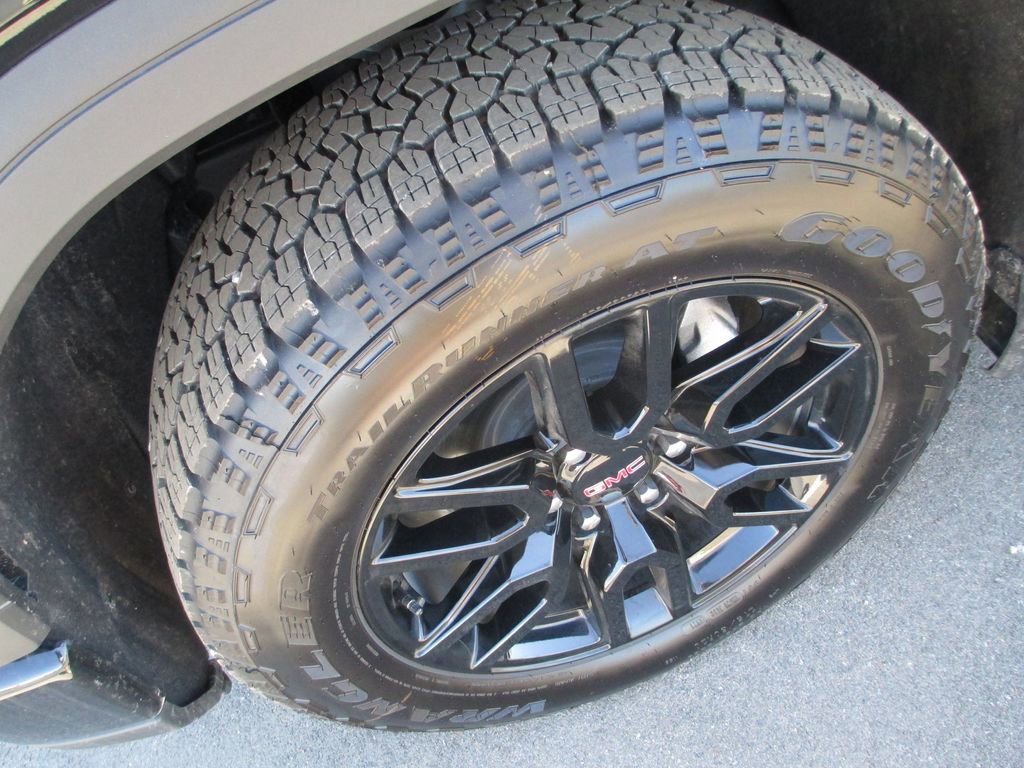 Used 2026 GMC Sierra 1500 Elevation w/ Elevation Select Package image 13