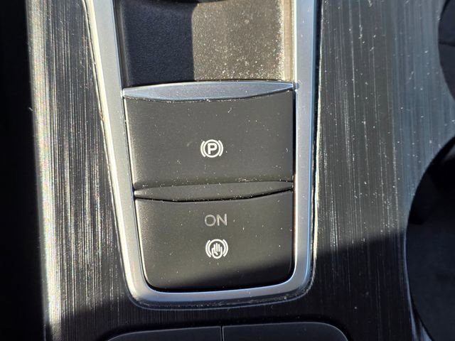 Used 2022 Ford Escape SE w/ SE Sport Appearance Package image 20