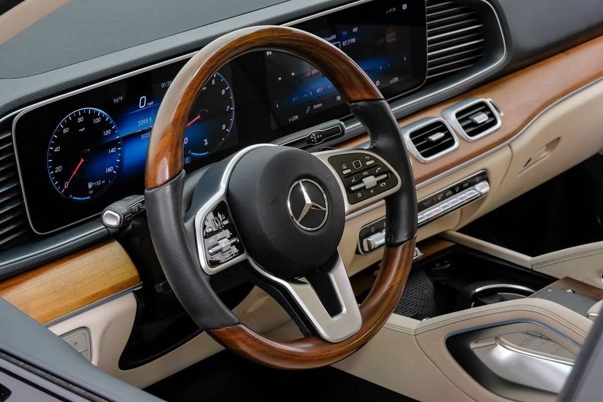 Used 2021 Mercedes-Benz GLE 350 w/ AMG Line Exterior image 14