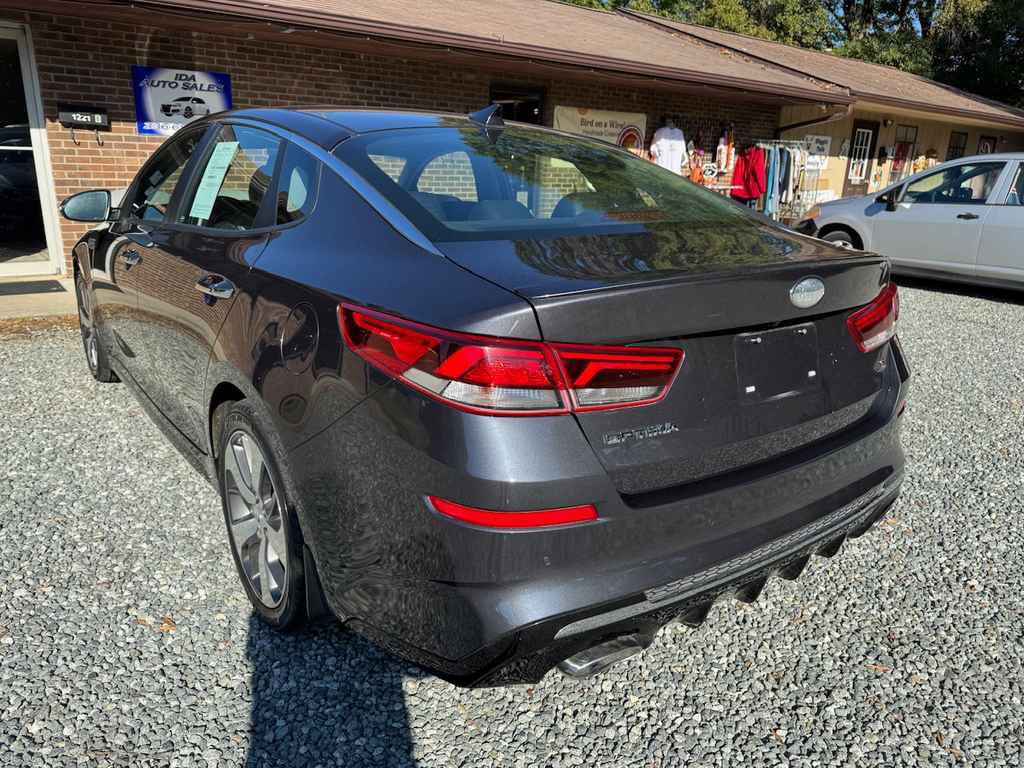 Used 2019 Kia Optima S image 3