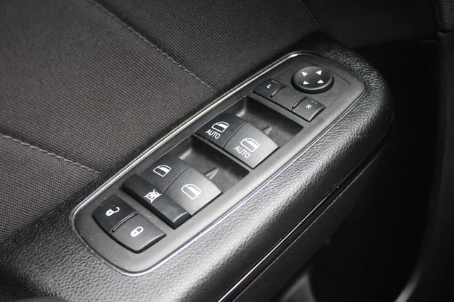 Used 2023 Dodge Charger SXT w/ Blacktop Package AWD/4WD image 18